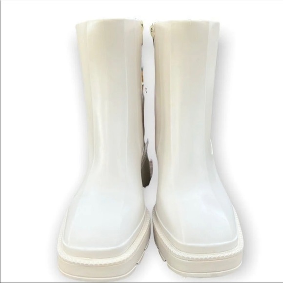 Bershka white rubberized boots - Picture 4 of 12